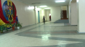 Doua femei care isi duc copiii la un liceu din capitala se plang ca micutii lor sunt discriminati si chiar umiliti. Se intampla dupa ce ele ar fi refuzat sa mai achite bani la scoala: "Copilul nu este observat" - VIDEO
