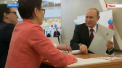 Alegeri prezidentiale in Rusia. Oameni filmati indesand mai multe buletine de vot in urne - VIDEO