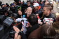 Moment inedit cu Andrei Gheorghe: in 2015, jurnalistul le-a adus pizza procurorilor DNA - VIDEO/GALERIE FOTO