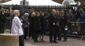La doua saptamani de cand a murit, marele fizician Stephen Hawking a fost petrecut astazi pe ultimul drum. Oamenii si-au luat ramas bun de la el la Cambridge - VIDEO