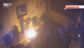 Un laptop lasat in priza peste noapte a luat foc, iar in consecinta un etaj intreg al unei cladiri cu birouri a fost distrus. Totul, surprins de camera de supraveghere - VIDEO