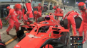 Soc la etapa Formulei 1 de la Bahrain. Kimi Raikkonen s-a grabit sa plece de la boxe si i-a rupt piciorul unui mecanic. Imagini care pot afecta emotional - VIDEO