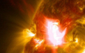 NASA a facut publice imagini detaliate ale Soarelui in momentul unei explozii solare. Cum se vede de aproape. VIDEO
