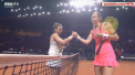Simona Halep a facut un prim pas spre trofeul de la Stuttgart, dar si o noua masina. Romanca - VIDEO