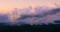 Este alerta aviatica rosie in Hawaii dupa ce un urias nor de cenusa s-a format deasupra vulcanului care a erupt acum cateva saptamani