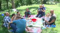 Au ales"¦ frigarui, bere si distractie in aer liber. Numerosi oraseni au mers astazi la picnic, in parcuri - unii dupa ce au trecut pe la sectie, altii insa n-au mai reusit sa voteze: "Sa fie un primar demn" - VIDEO