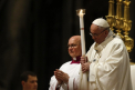 Papa Francisc i-ar fi spus unui barbat homosexual ca "Dumnezeu l-a facut asa"