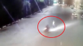 Accident neordinar in Rusia. Un politist a fost lovit de catre un motociclist in timpul orelor de lucru. Cum s-a intamplat - VIDEO