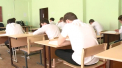 Absolventii gimnaziilor cu predare in limba romana au sustinut primul examen din aceasta sesiune - la matematica. La intrare au fost verificati minutios: "Si banii trebuia sa-i scoatem" - VIDEO