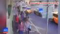 Imaginile care arata ca taximetristul a intrat intentionat in multime in Moscova