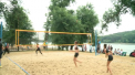Ploaia nu le-a incurcat sa joace. Voleibalistele din Moldova si-au testat fortele la etapa a doua a campionatului national de volei de plaja - VIDEO