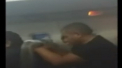 Avionul nationalei Peru s-a umplut de fum in timpul zborului. Imagini de goraza pentru jucatori, din interior - VIDEO