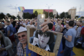 Mii de persoane au protestat un Bucuresti. Oamenii au cerut demisia lui Liviu Dragnea si a Vioricai Dancila - FOTO