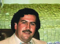 Cum arata mormantul lui Pablo Escobar, cu gresie Versace, braduleti si pietre funerare placate cu aur - GALERIE FOTO