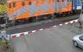 Momentul in care un pensionar este lovit de un TREN, surprins de camerele VIDEO. Ce s-a intamplat cu batranul este uimitor