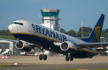 Aterizare de urgenta a unui zbor Ryanair, dupa ce zeci de pasageri s-au imbolnavit brusc