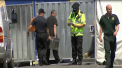 Agentul neurotoxic cu care s-a otravit un cuplu de britanici in sudul Angliei, se afla intr-o sticla de parfum. Ce spun politistii, care au stat de vorba cu fratele unuia dintre victime - VIDEO