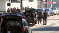 Un barbat a provocat un adevarat haos in Los Angeles, dupa ce si-a impuscat bunica: pentru a scapa de politie, s-a ascuns intr-un magazin, unde a ucis o femeie si a luat cativa ostatici - VIDEO