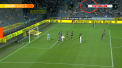 Scene incredibile la un meci din Europa League. Arbitrul asistent a fost lovit in cap de o sticla, aruncata din tribune - VIDEO