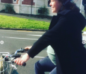 Ministrul care a pedalat pana la maternitate, pentru a aduce pe lume primul ei copil - FOTO