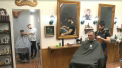 Au facut o fapta buna, fara a cere ceva in schimb. Angajatii unui barbershop din capitala si-au donat incasarile adunate intr-o zi pentru a cumpara ghiozdane copiilor din familiile social vulnerabile - VIDEO