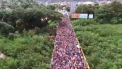 Imagini dramatice din Venezuela. Mii de oameni fug din tara, din cauza saraciei - VIDEO