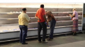 In Venezuela se va instaura foametea in masa. Cat de scumpa e o cutie cu smantana - VIDEO