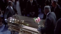 Aretha Franklin a fost inmormantata intr-un sicriu placat cu aur, purtat intr-un Cadillac roz. Bill Clinton, prezent la funeralii - VIDEO