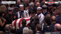 Americanii si-au luat ramas bun de la John McCain. Numerosi politicieni, dar si sotia si cei sapte copii ai cuplului au venit sa-i aduca un omagiu republicanului - VIDEO