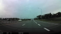 Autopilotul de la Tesla trage singur de volan si evita un accident in ultima clipa - VIDEO