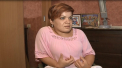 Soarta a tintuit-o intr-un scaun cu rotile, dar ea nu s-a gandit vreodata sa renunte la vise. O femeie din capitala s-a regasit in arta: brodeaza pe camasi, ii sau costume nationale - VIDEO
