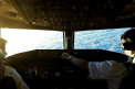 Pasagerii unui avion din New Jersey, socati dupa ce un pilot si-a scos uniforma, in timpul zborului, si a plecat sa doarma - FOTO