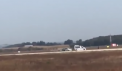 Incident pe aeroportul Lyon. O masina a intrat pe pista, urmarita de politie - VIDEO