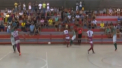 Imagini socante, in Campionatul Braziliei la futsal. Un jucator l-a lovit cu capul pe arbitru, care a cazut, iar apoi i-a dat cu piciorul - VIDEO