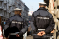 Tanara din Romania, dezbracata pe strazile unui oras din Italia. Reactia localnicilor