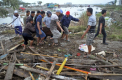 Tragedie in Indonezia. Bilantul mortilor a ajuns la 832, iar alti 540 sunt raniti - GALERIE FOTO