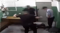 Loviti de bratul dur al legii. Patru politisti din Ucraina, care de-a lungul timpului au batut si estorcat bani de la oameni, retinuti de mascati. Momentul in care bat cu bestialitate un barbat, surprins de camerele de supraveghere - VIDEO