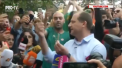 Un candidat la presedintia Georgiei, retinut de politie in timpul unui miting la care a impartit cateva tigari cu cannabis - VIDEO