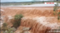 Un pompier, gasit mort in urma unor inundatii abudente, care au facut prapad in sudul Spaniei. Camionul in care acesta se afla impreuna cu doi colegi, s-a rasturnat si a fost luat de ape - VIDEO