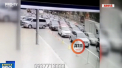 17 masini au fost avariate la Kiev, dupa ce o automacara a intrat in vehiculele oprite la semafor - VIDEO