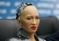 Robotul Sophia: "Cred ca oamenii sunt inteligente artificiale cu abilitati diferite"