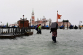 Nordul Italiei este sub cod rosu de inundatii. O situatie grava este la Venetia, care a fost acoperita de ape in proportie de 70 la suta - VIDEO