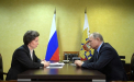 Reactia lui Putin cand o guvernatoare din Rusia s-a asezat pe scaunul lui - VIDEO
