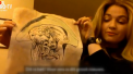 Un tablou, care ar fi semnat de Picasso si ar valora 800 de mii de euro, a fost gasit la tulpina unui copac dintr-un sat din Romania. Lucrarea a fost descoperita de o scriitoare - VIDEO