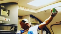 Nu s-au plictisit in drum spre meci. Fanii echipei germane Schalke au facut spectacol in avion - VIDEO