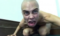 Imagini uimitoare cu modelul Cara Delevingne. De ce apare goala si rasa in cap intr-o filmare - VIDEO
