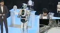 O inventie prezentata de televiziunea de stat rusa Rossia 24, drept un robot, s-a dovedit a fi defapt un om imbracat intr-un costum. Cum a iesit la iveala adevarul - VIDEO