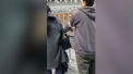 Un roman a surprins un hot strain pe aeroportul din Frankfurt. "Da-i ala inapoi" - VIDEO