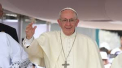 A venit circul la Vatican. Un grup de acrobati cubanezi a facut show la sfarsitul primei audiente papale din acest an - VIDEO
