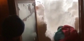 Iarna grea in mai multe state din Europa. In unele tari, stratul de zapada depus pe sosele a creat ambuteiaje - VIDEO